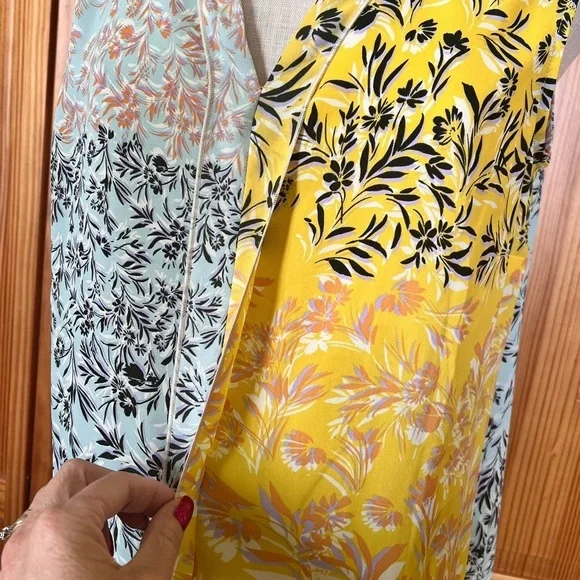 CAbi Medium Golden Glow Split Floral Sleeveless Shirt Tank Vibrant Long Length - Picture 6 of 11